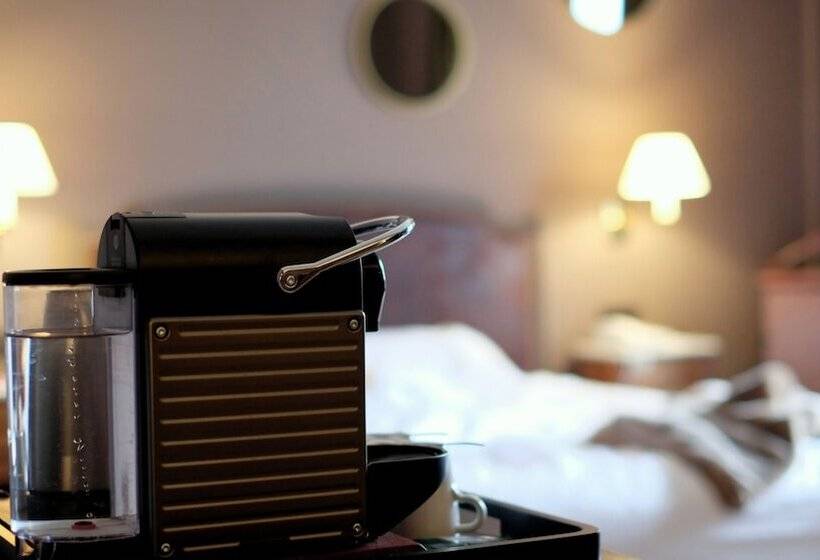 Классический Номер, Carlton