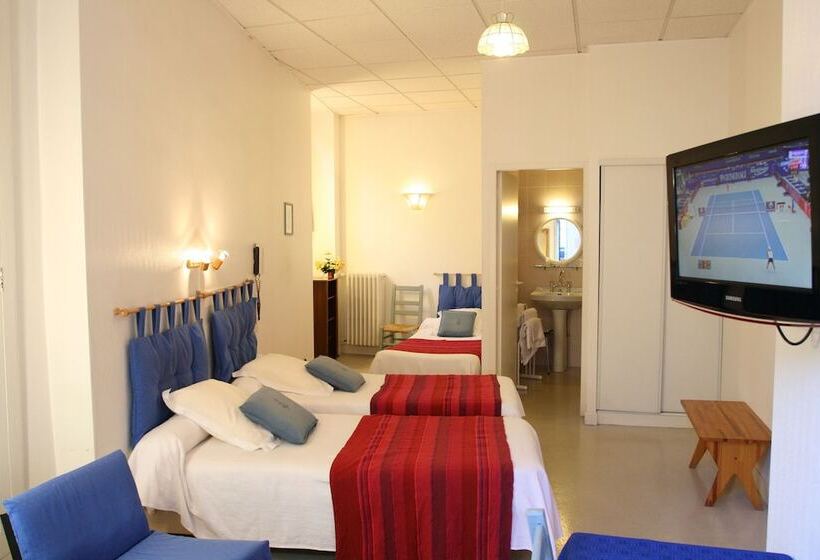 غرفة قياسية ثلاثية, Christian