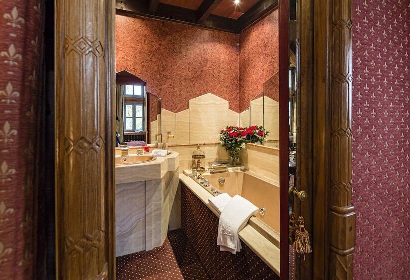 클래식 룸, Château De Codignat