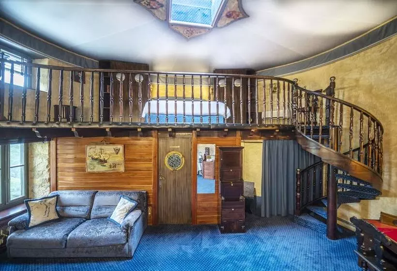 Suite, Château De Codignat