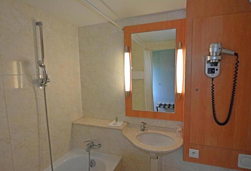スタンダードルーム, Logis Hôtel Des Lacs Paris Sud
