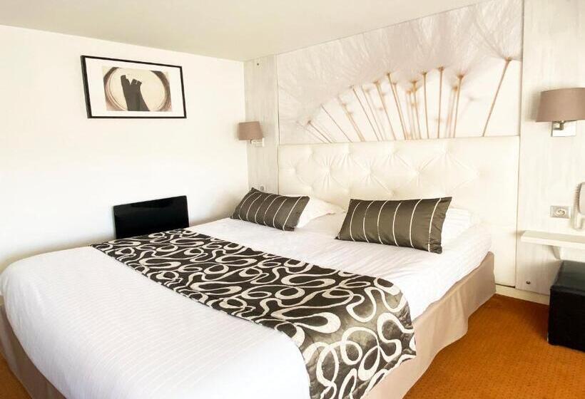 Номер Стандарт Трехместный, Logis Hôtel Des Lacs Paris Sud