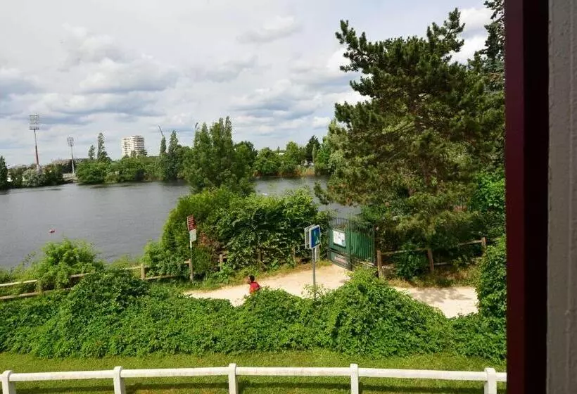 レイクビュースタンダードルーム, Logis Hôtel Des Lacs Paris Sud