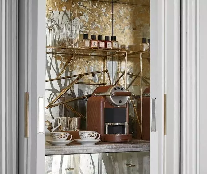 Deluxe Kamer, De Crillon