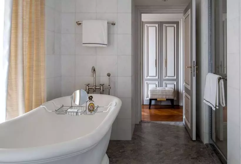 Premium Kamer, De Crillon