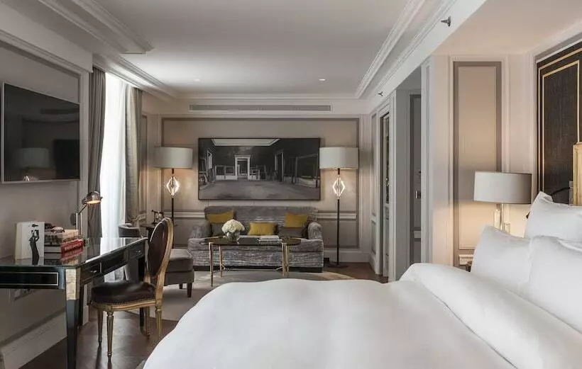 Premium Kamer, De Crillon