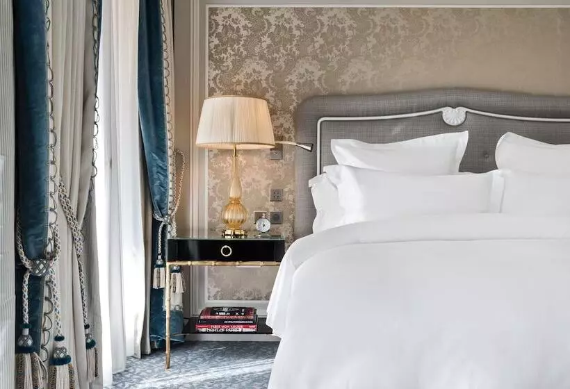 Premium Suite, De Crillon