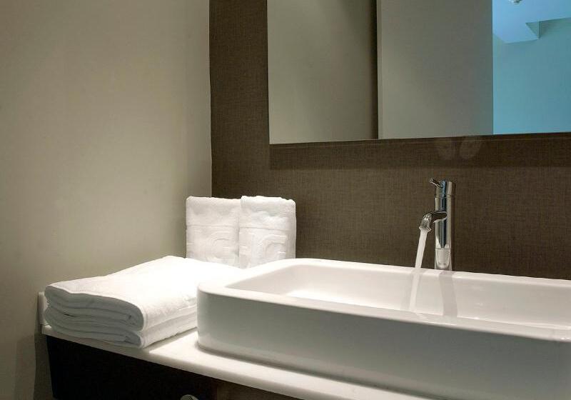 プレミアムルーム, De Crillon