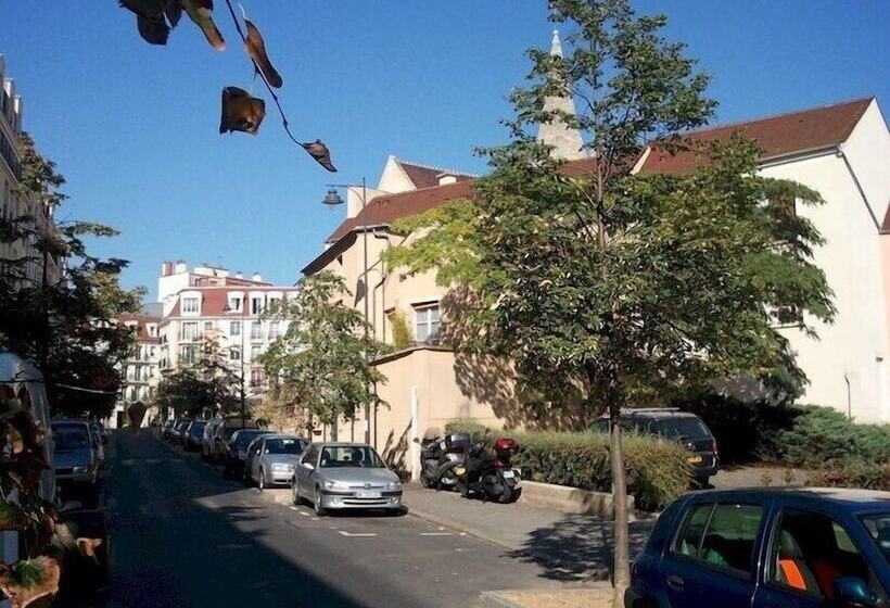 غرفة قياسية ثلاثية, Des Bains