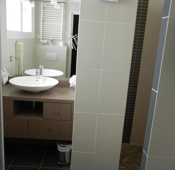 舒适型房间, Des Pins