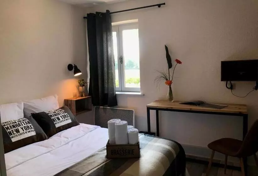 Basic-huone, Hostellerie Des Bichonnieres