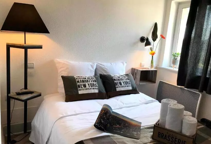 Basic-huone, Hostellerie Des Bichonnieres