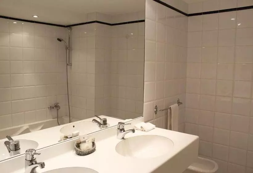 クラシックシングルルーム, Hostellerie Du Grand Saint Antoine