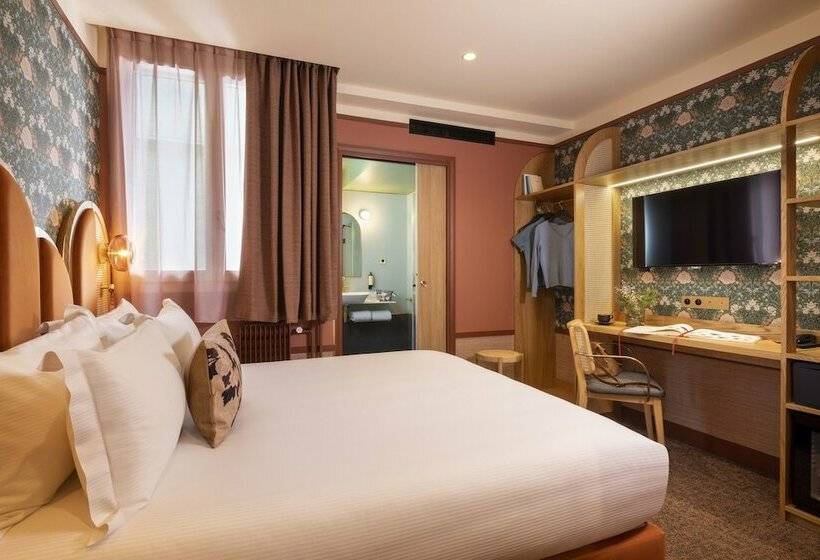 コンフォートルーム, Hôtel Jardin De Cluny