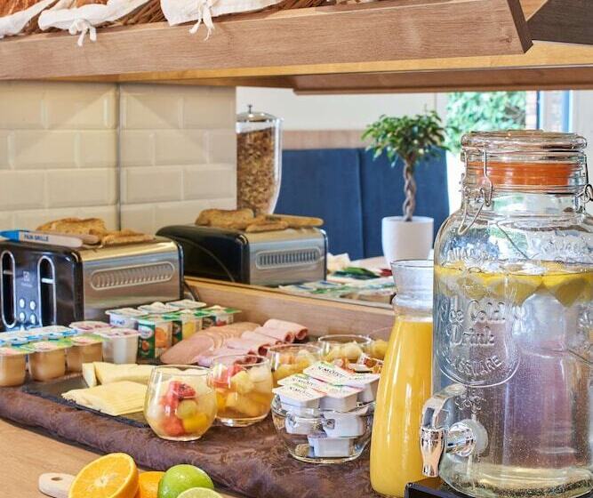 スタンダードルーム, Kyriad Paris Sud Les Ulis Courtaboeuf