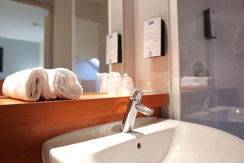 スタンダードルーム, Kyriad Paris Sud Les Ulis Courtaboeuf