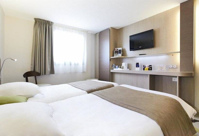 Номер Стандарт, Kyriad Hotel Nevers Centre