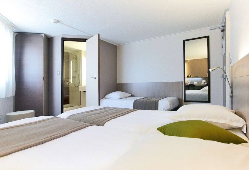 Номер Стандарт, Kyriad Hotel Nevers Centre