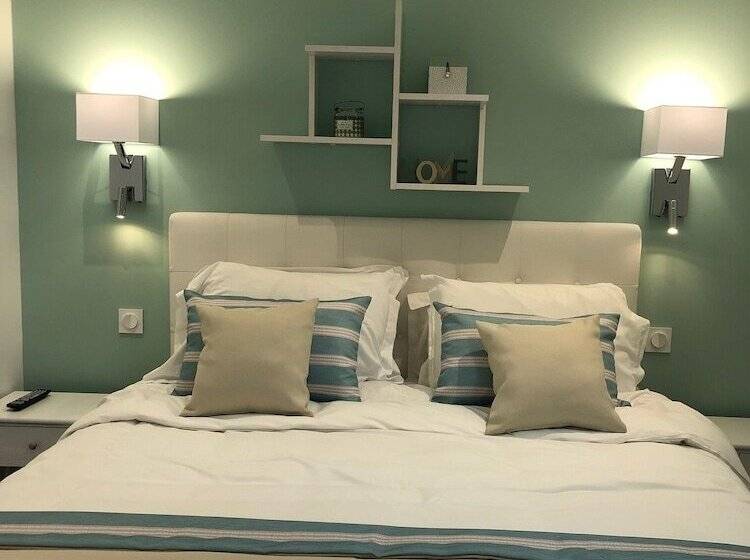 Апартаменты 1 Спальня, Kyriad Saumur Hyper Centre Hôtel Appartements Et Spa Soins Sothys Paris