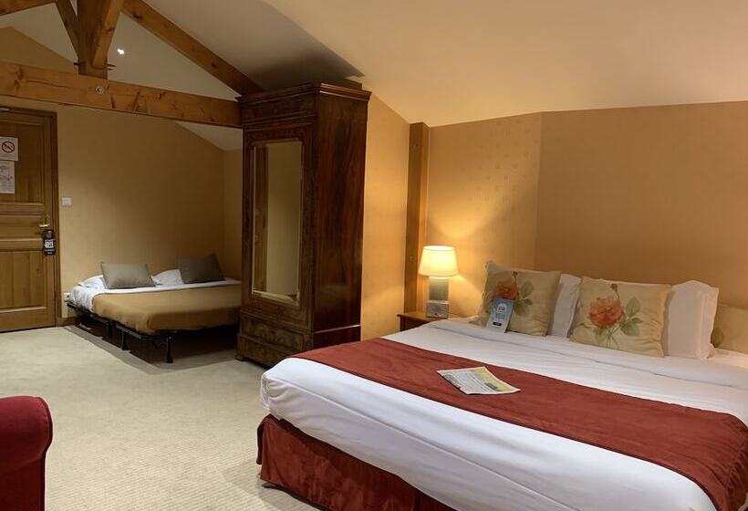 Семейный Номер, Kyriad Saumur Hyper Centre Hôtel Appartements Et Spa Soins Sothys Paris
