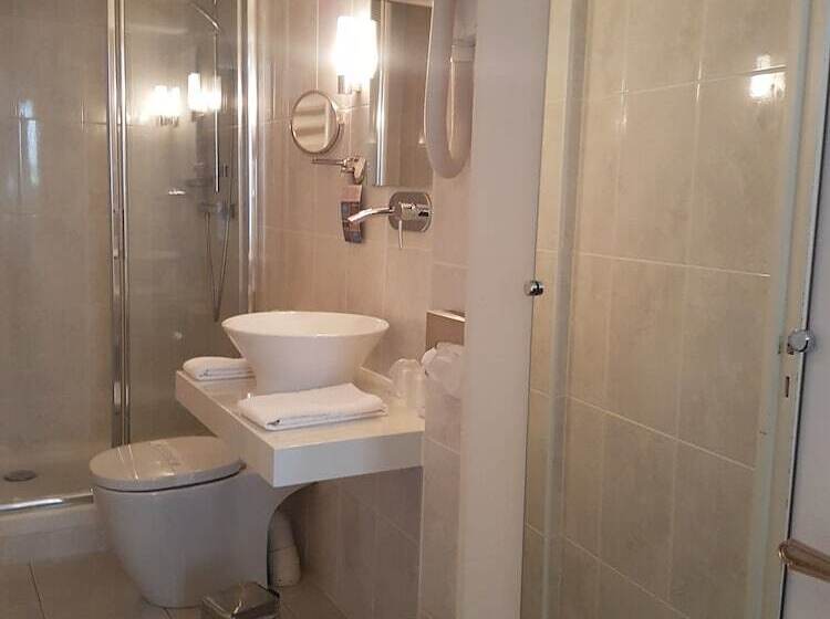 古典房间, Kyriad Saumur Hyper Centre Hôtel Appartements Et Spa Soins Sothys Paris