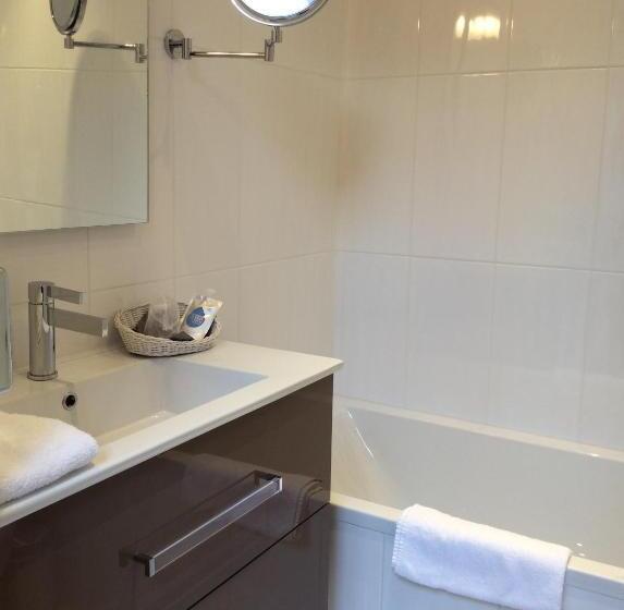 Номер Superior, Kyriad Saumur Hyper Centre Hôtel Appartements Et Spa Soins Sothys Paris