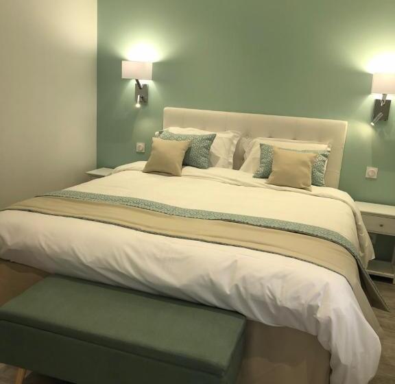 Апартаменты 1 Спальня, Kyriad Saumur Hyper Centre Hôtel Appartements Et Spa Soins Sothys Paris