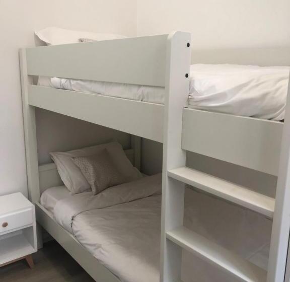 带1个卧室的带阳台的公寓, Kyriad Saumur Hyper Centre Hôtel Appartements Et Spa Soins Sothys Paris