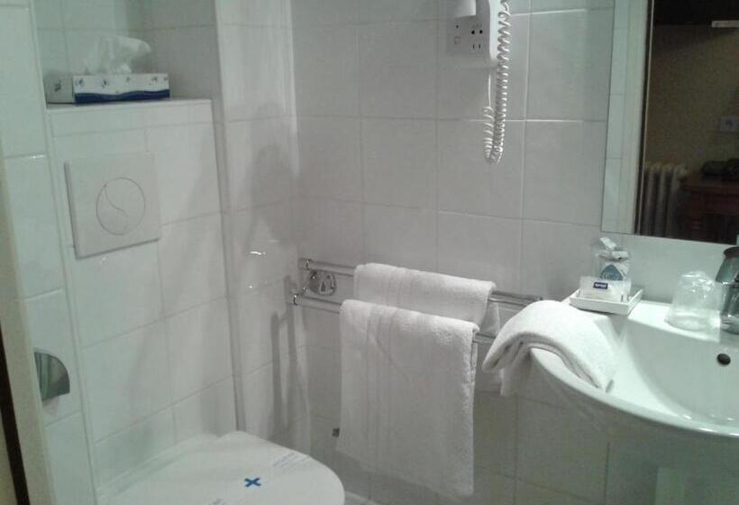 古典房间, Kyriad Saumur Hyper Centre Hôtel Appartements Et Spa Soins Sothys Paris