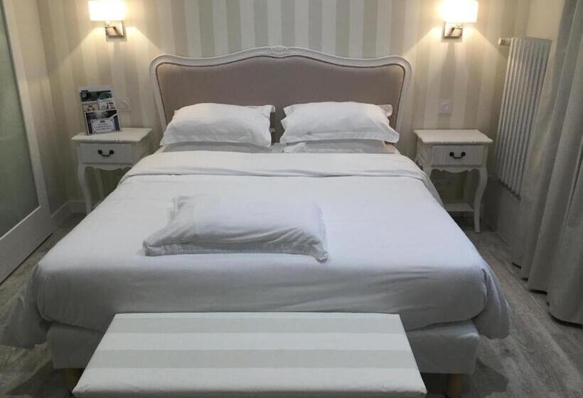 古典房间, Kyriad Saumur Hyper Centre Hôtel Appartements Et Spa Soins Sothys Paris