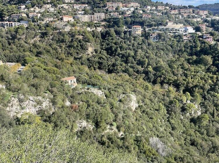 חדר סטנדרט, La Chevre D Or