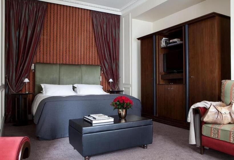 スーペリアールーム, La Tremoille Paris