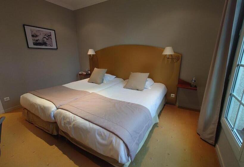 غرفة قياسية مطلّة علي الحديقة, Le Continental