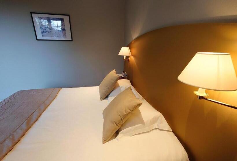 غرفة قياسية مطلّة علي الحديقة, Le Continental