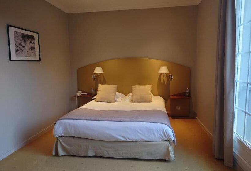 غرفة قياسية مطلّة علي الحديقة, Le Continental