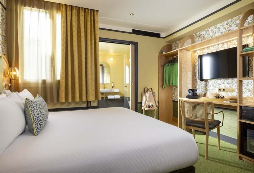 コンフォートルーム, Hôtel Jardin De Cluny