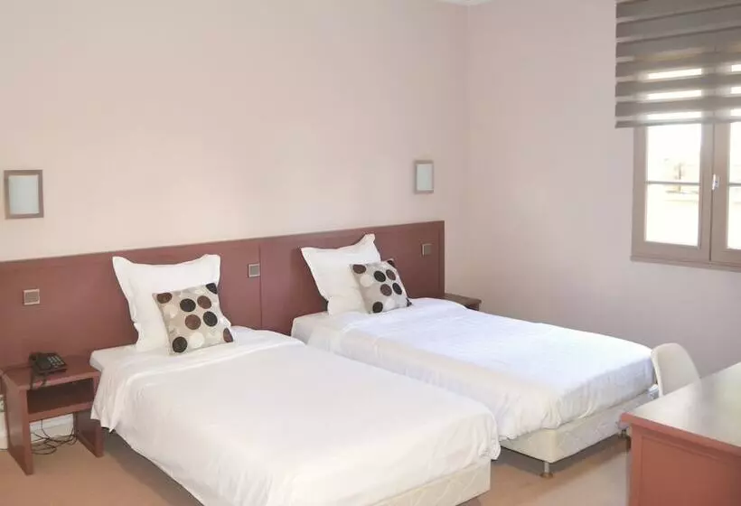スタンダードルーム, Logis Hotels   Château Saint Marcel