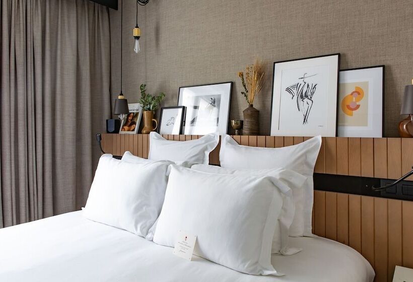 Chambre Triple Standard, Maison Mère