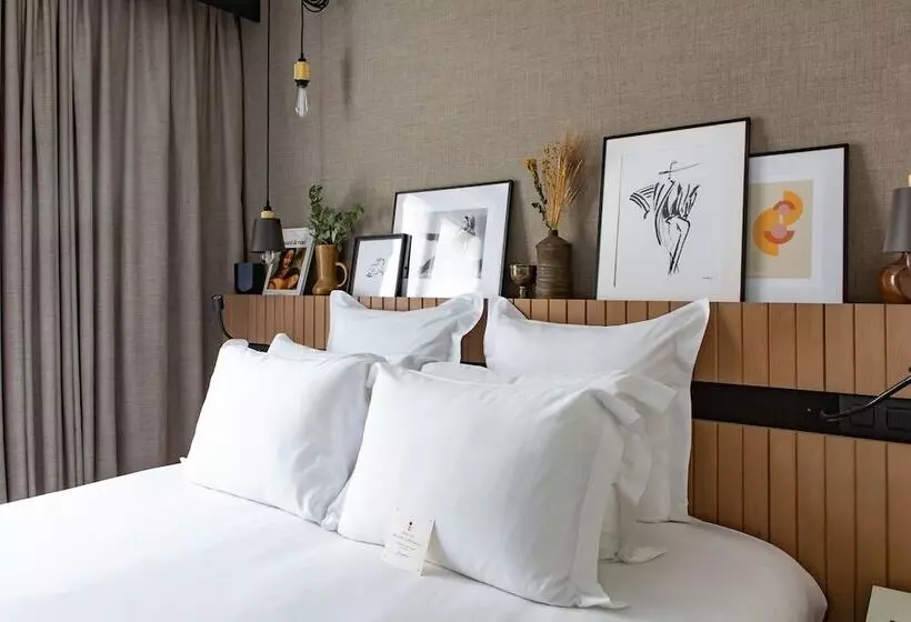 Chambre Triple Standard, Maison Mère