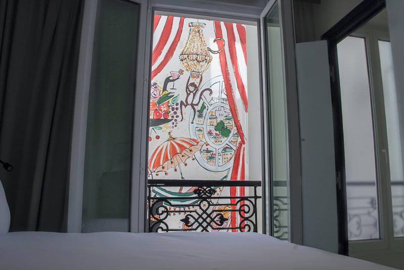 Chambre Standard, Maison Mère