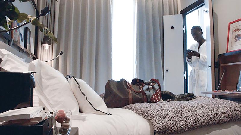 Chambre Standard, Maison Mère