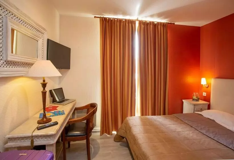 Chambre Standard Individuelle, Providence