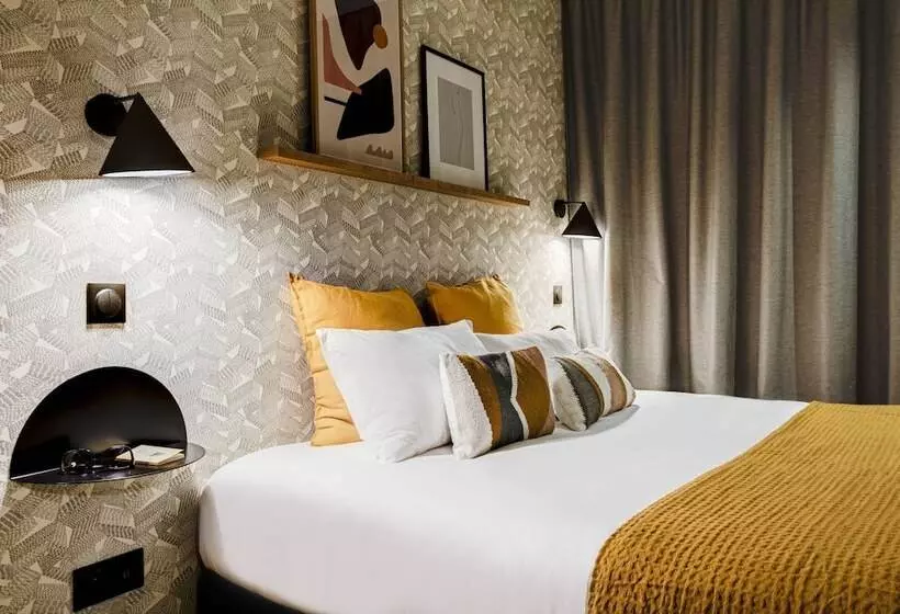 Habitación Comfort, Republik