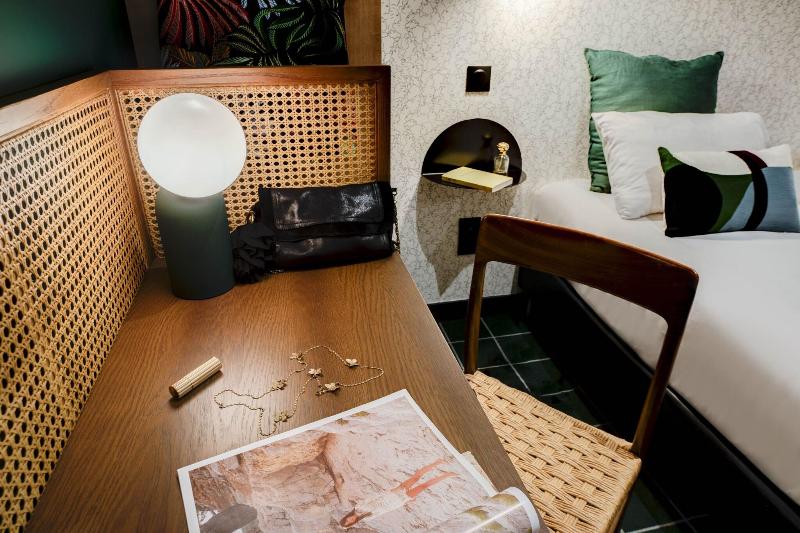 Номер Комфорт, Republik