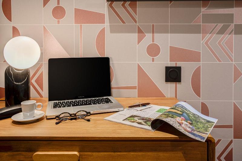 Номер Комфорт, Republik