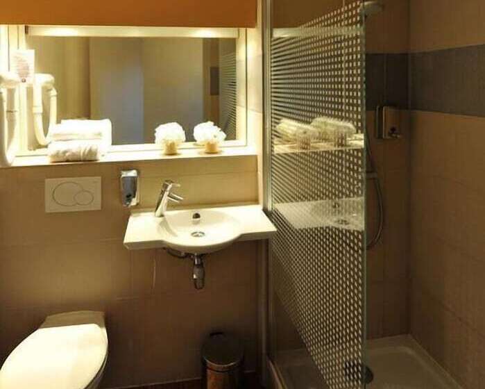 חדר קומפורט, The Originals Annemasse Sud   Porte De Genève