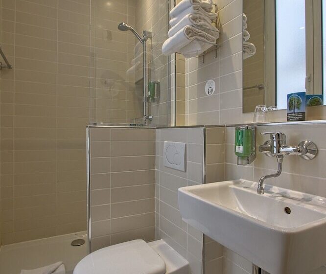 Трехместный Номер Superior, Timhotel Invalides Eiffel