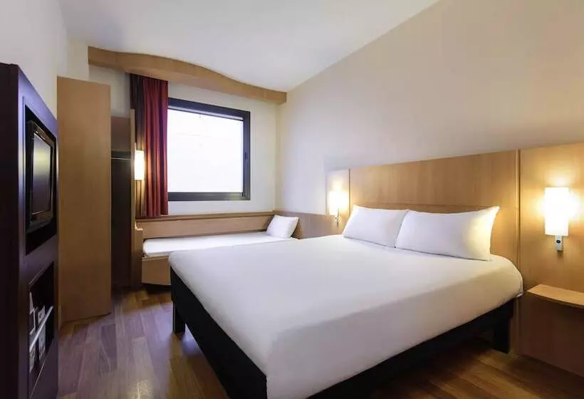 Habitació Triple Estàndard, B&b Hotel Lyon Eurexpo Bron