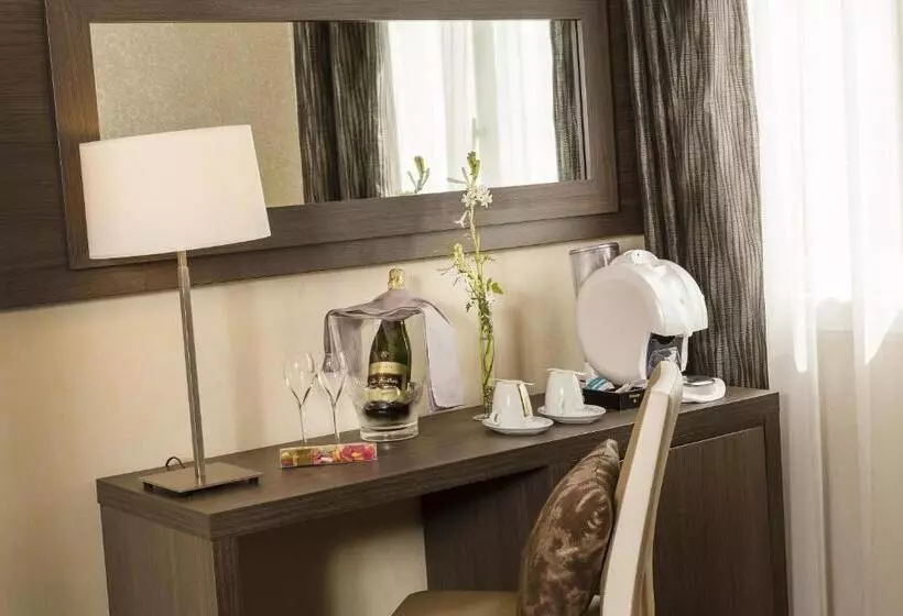 Executive-huone King-vuode, Best Western Plus  Elixir Grasse