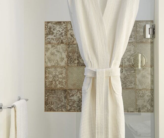 اتاق لوکس, Best Western Premier HBEO Bordeaux Centre